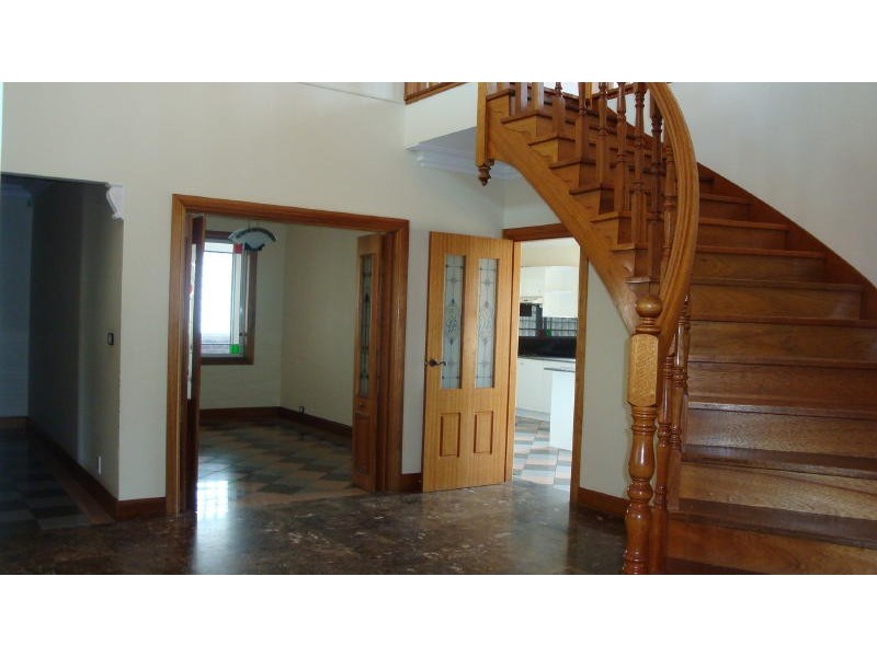 4 Rhys Place, Edensor Park NSW 2176