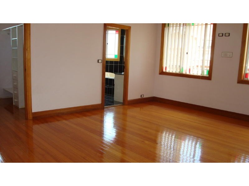 4 Rhys Place, Edensor Park NSW 2176