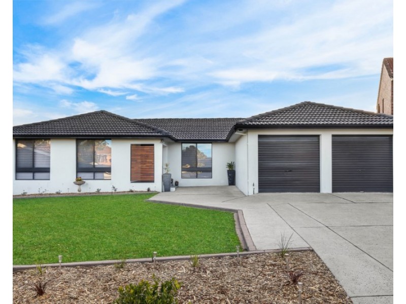 6 Ute Place, Bossley Park NSW 2176