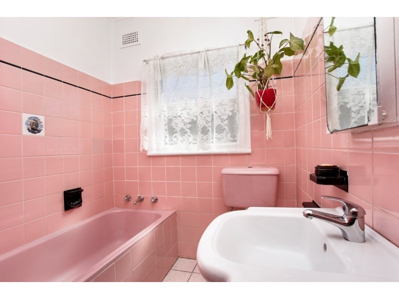 4 Smiths Avenue, Cabramatta NSW 2166