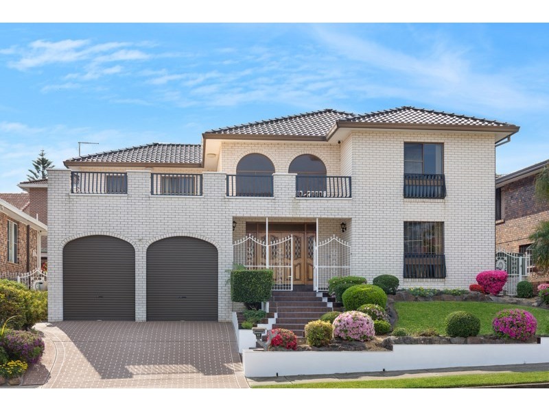 17 Corio Road, Prairiewood NSW 2176