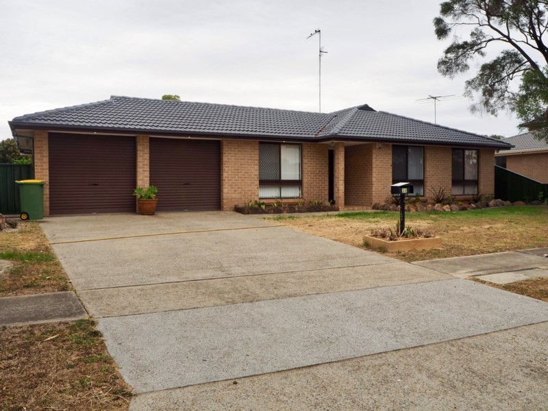 30 Rickard Road, Bossley Park NSW 2176