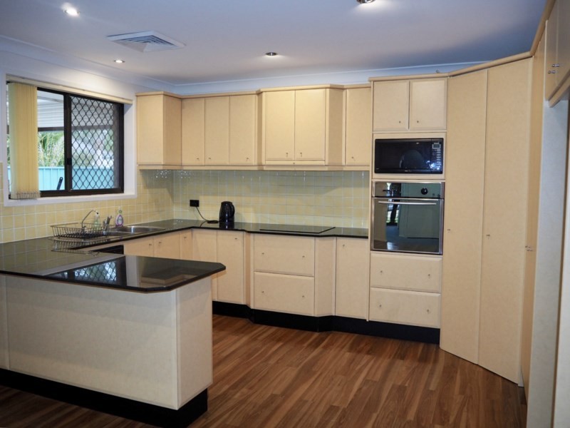 30 Rickard Road, Bossley Park NSW 2176