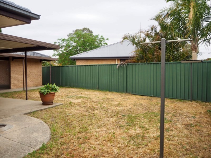30 Rickard Road, Bossley Park NSW 2176