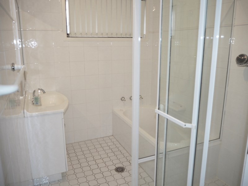 30 Rickard Road, Bossley Park NSW 2176