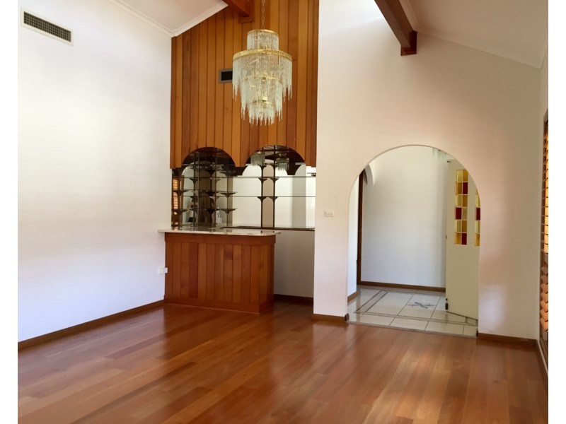 82 Tallowood Crescent, Bossley Park NSW 2176