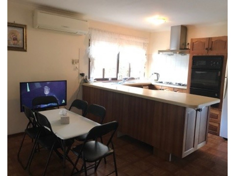 4 Ash Close, Bossley Park NSW 2176