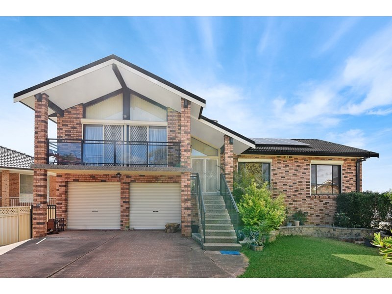 12 Franklin Place, Bossley Park NSW 2176