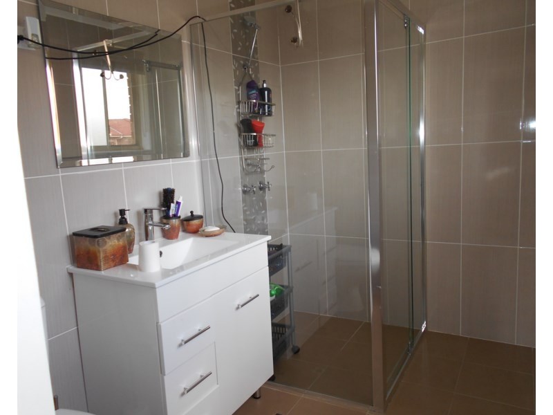 6 Comin Place, Abbotsbury NSW 2176