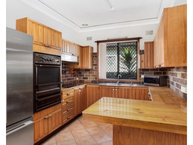 34 Mittiamo Street, Canley Heights NSW 2166