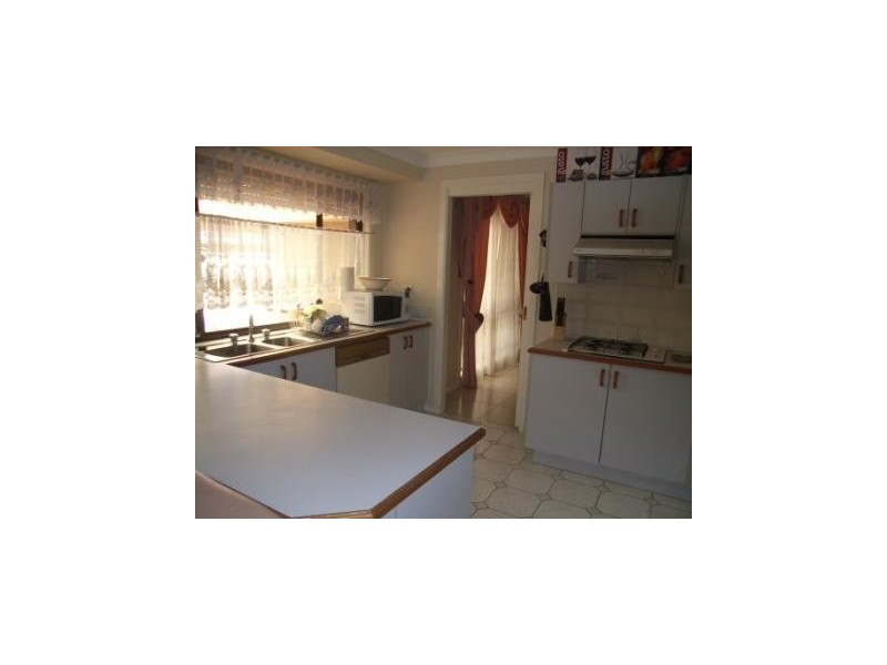 Edensor Park NSW 2176