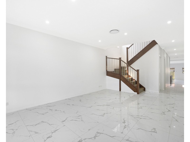 609 Smithfield Road, Greenfield Park NSW 2176