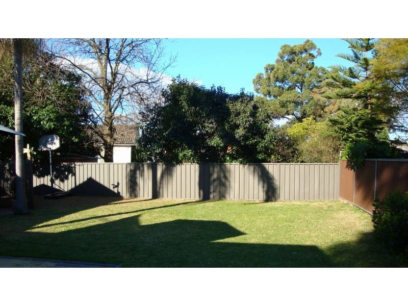 24 Rawson Road, Fairfield West NSW 2165