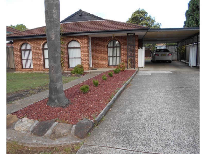 3 McCrea Close, Edensor Park NSW 2176