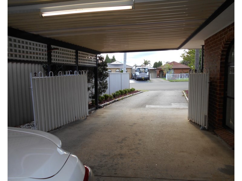 3 McCrea Close, Edensor Park NSW 2176