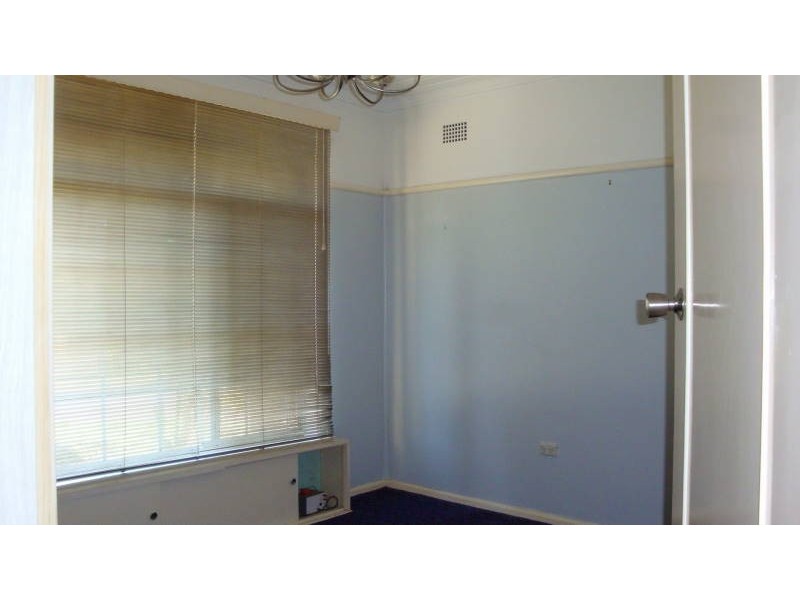 86 Lombard Street, Fairfield West NSW 2165