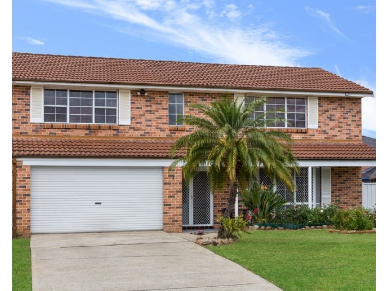 4 Ashley Close, St Johns Park NSW 2176