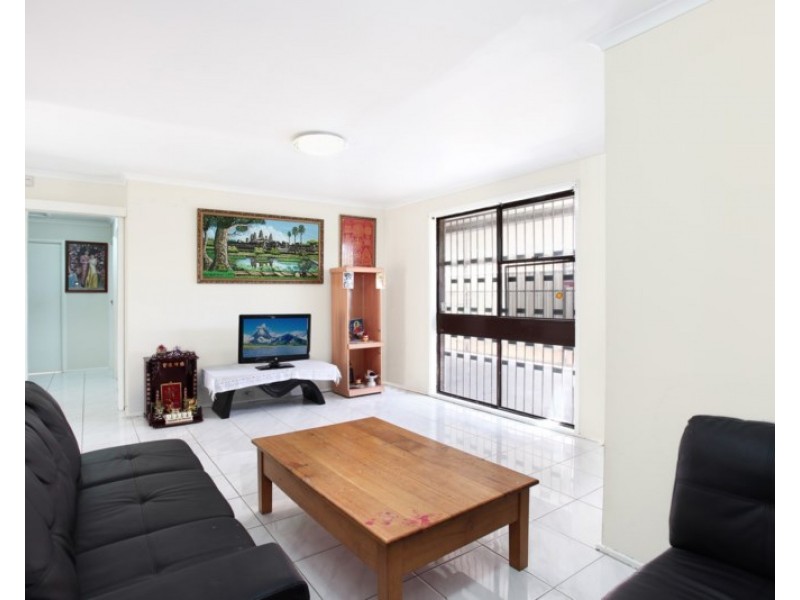 105 St Johns Road, Green Valley NSW 2168