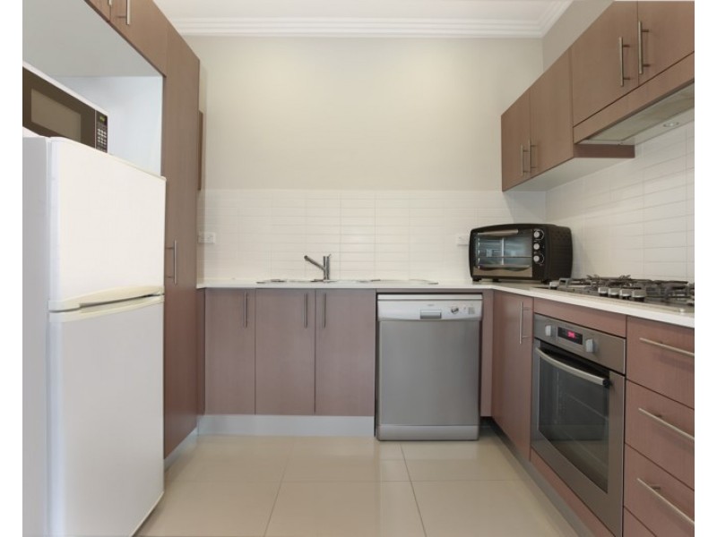 1/3-9 Warby Street, Campbelltown NSW 2560