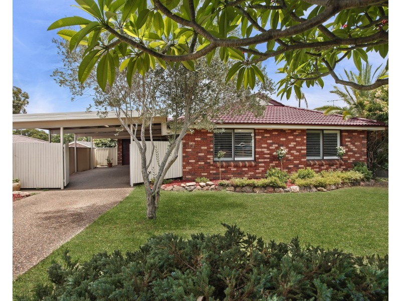 11 Glen Davis Avenue, Bossley Park NSW 2176