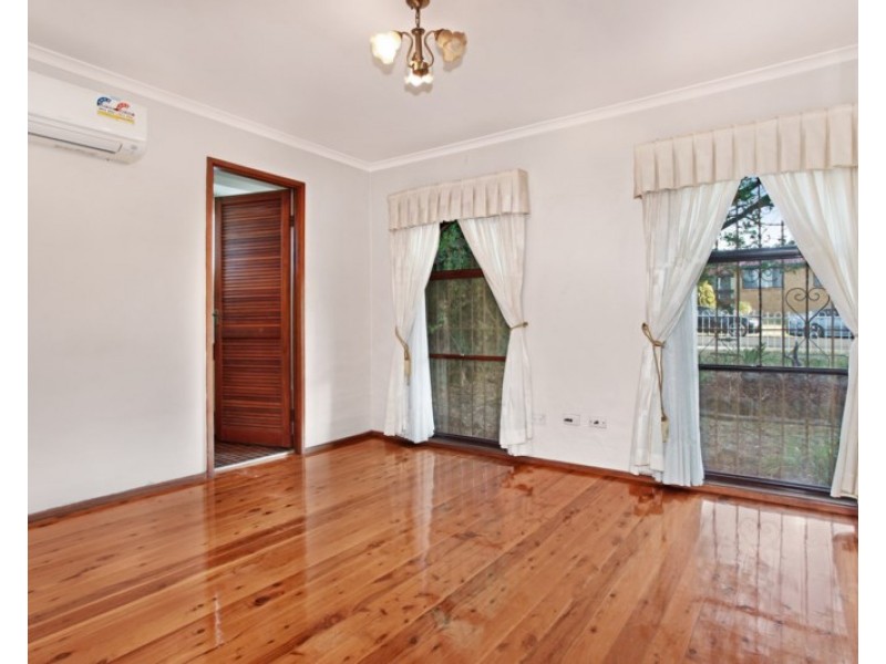 168 Bossley Road, Bossley Park NSW 2176
