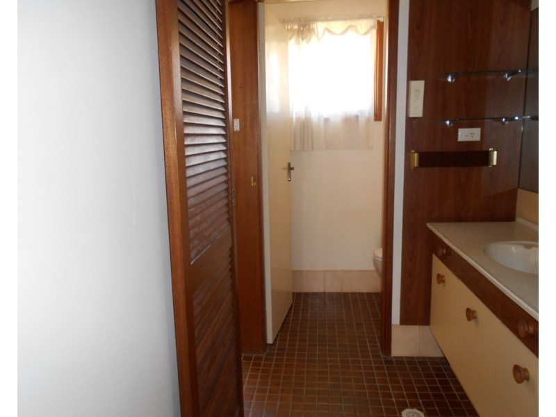 168 Bossley Road, Bossley Park NSW 2176