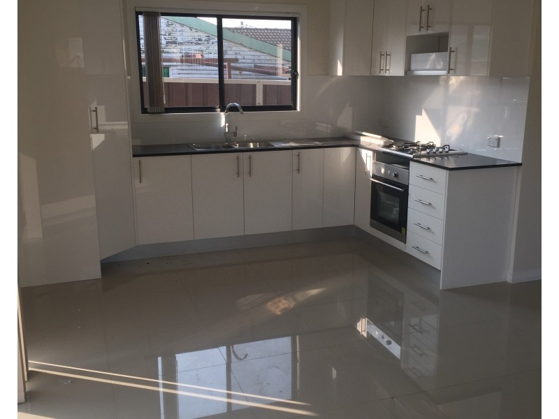 8A Lawford Street, Fairfield West NSW 2165