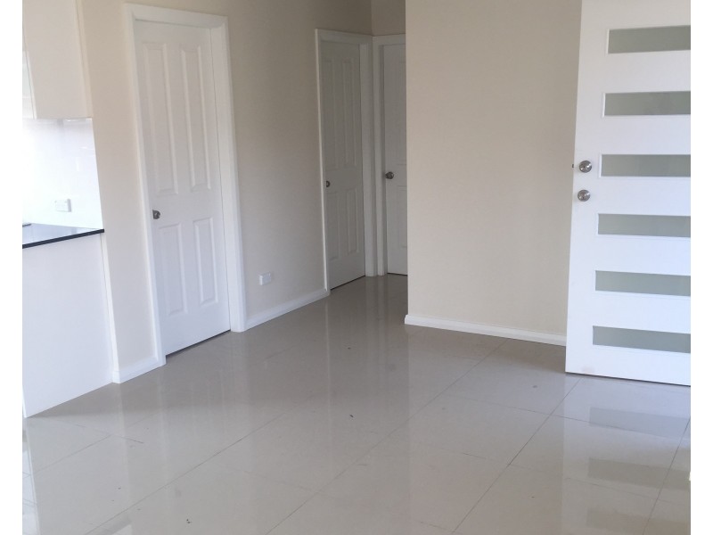 8A Lawford Street, Fairfield West NSW 2165