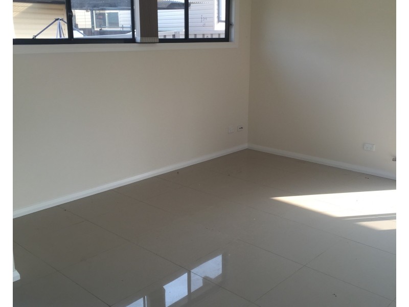 8A Lawford Street, Fairfield West NSW 2165