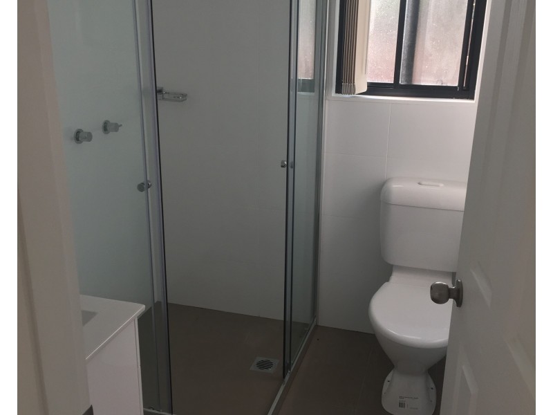 8A Lawford Street, Fairfield West NSW 2165