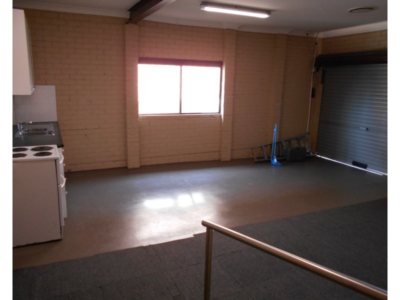 42 Boronia Road, Bossley Park NSW 2176