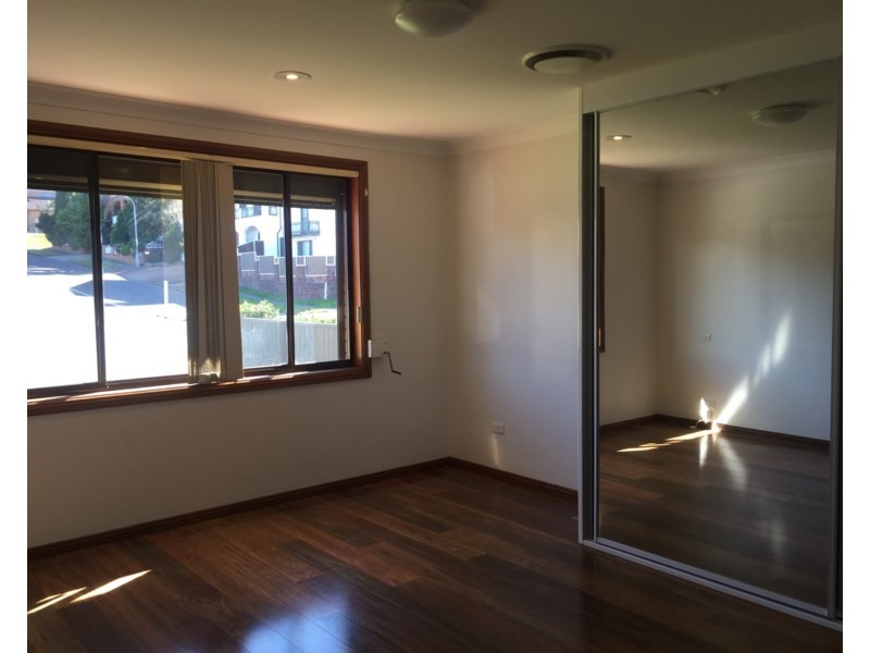 42 Boronia Road, Bossley Park NSW 2176