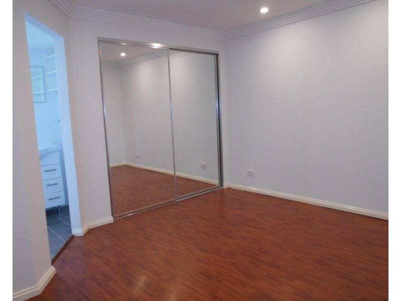 35 Alamein Road, Bossley Park NSW 2176