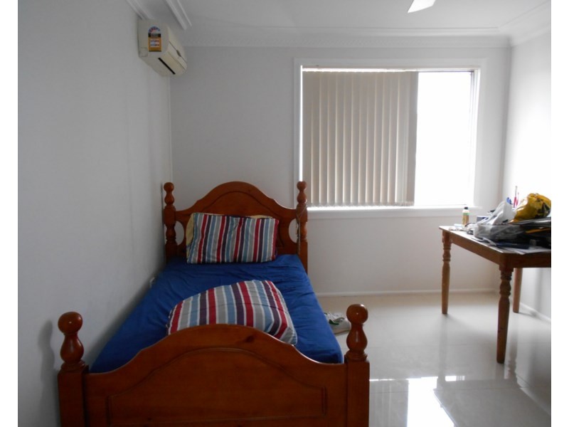 15 Lyndsay Avenue, Smithfield NSW 2164