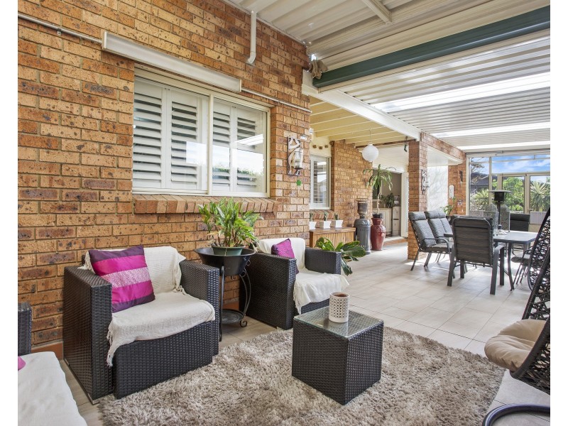 12 Candlewood Street, Bossley Park NSW 2176