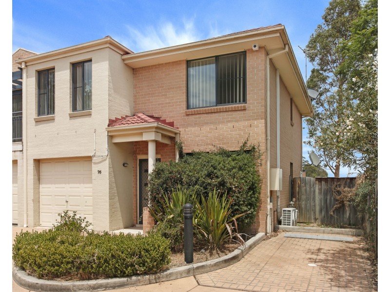 76 Coffs Harbour Avenue, Hoxton Park NSW 2171