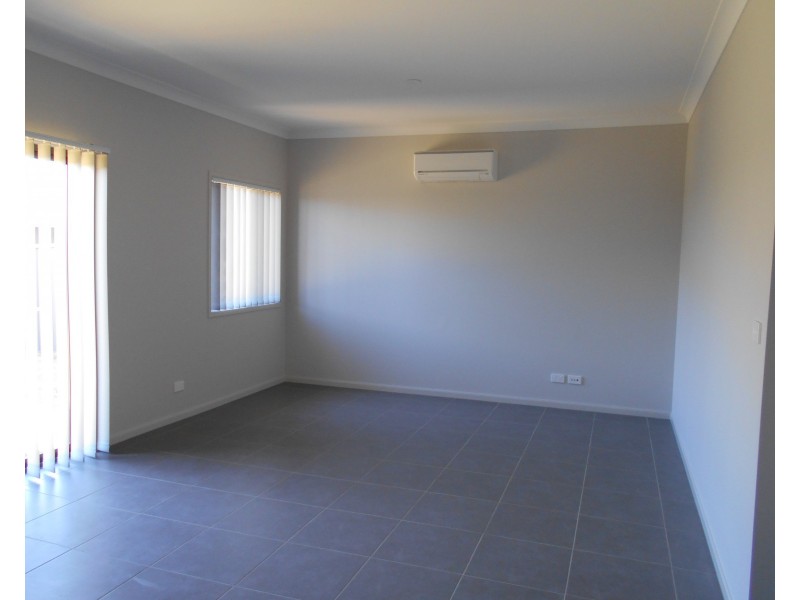 76 Nicholson Parade, Spring Farm NSW 2570