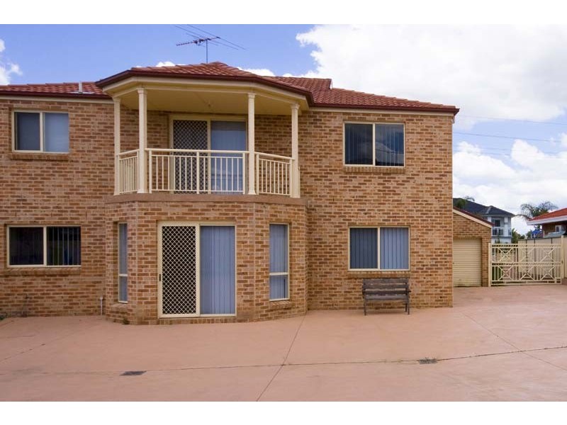 145 Humphries Road, St Johns Park NSW 2176