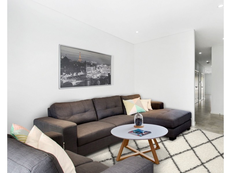 16A Foxlow Street, Canley Heights NSW 2166