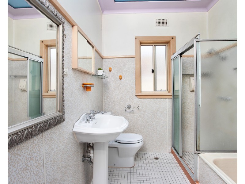 86 Kiora Street, Canley Heights NSW 2166