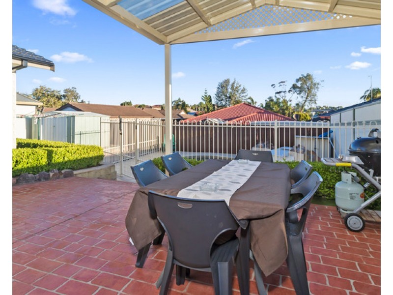 152 Quarry Road, Bossley Park NSW 2176
