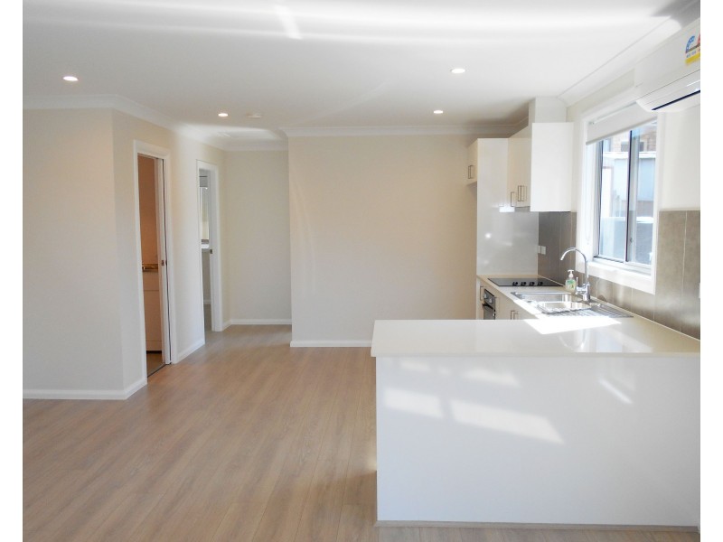 4A Glen Elgin Crescent, Edensor Park NSW 2176