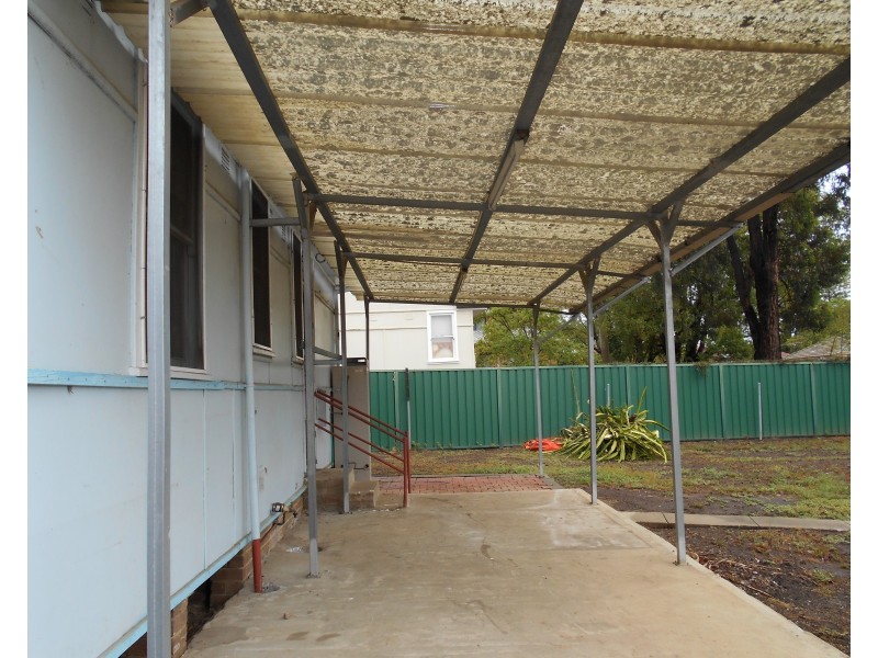 7 Nyora Avenue, Smithfield NSW 2164