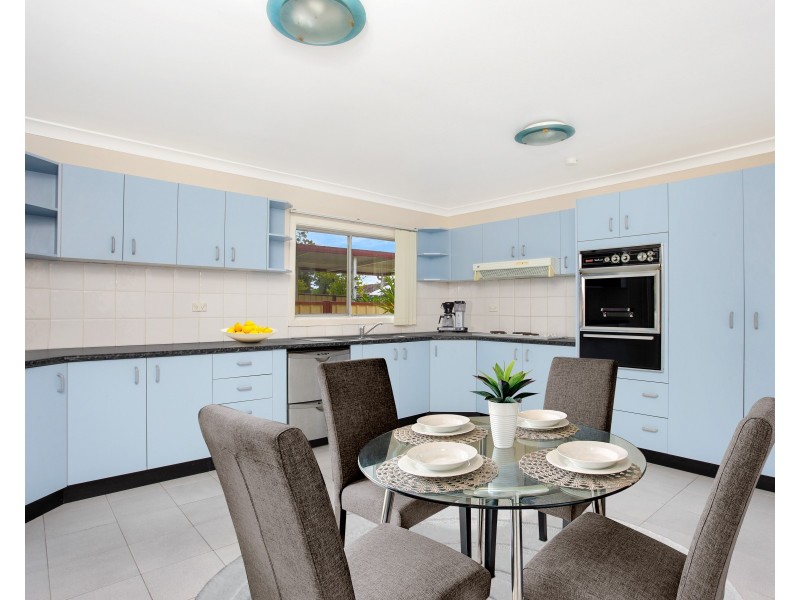 31 Van Dieman Crescent, Fairfield West NSW 2165