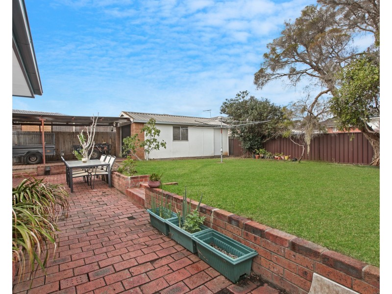 11 Hillend Place, Wakeley NSW 2176