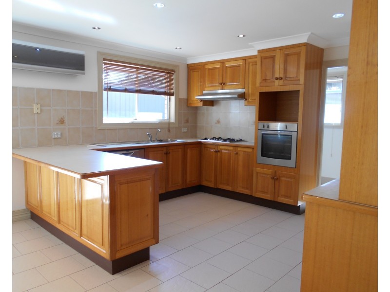 40 Restwell Road, Bossley Park NSW 2176