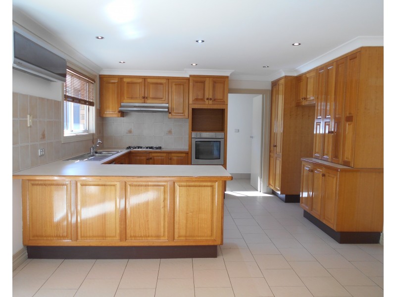 40 Restwell Road, Bossley Park NSW 2176