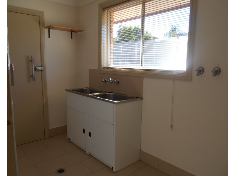 40 Restwell Road, Bossley Park NSW 2176