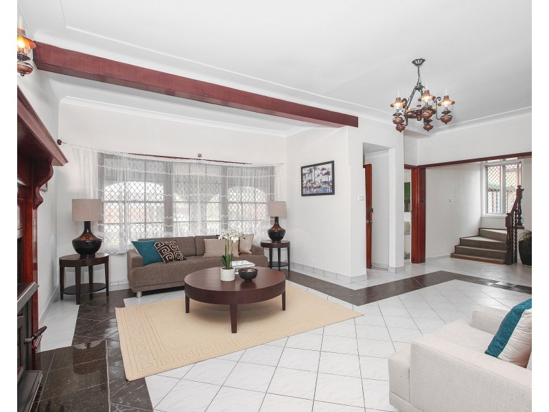 3 Robbins Street, Fairfield West NSW 2165