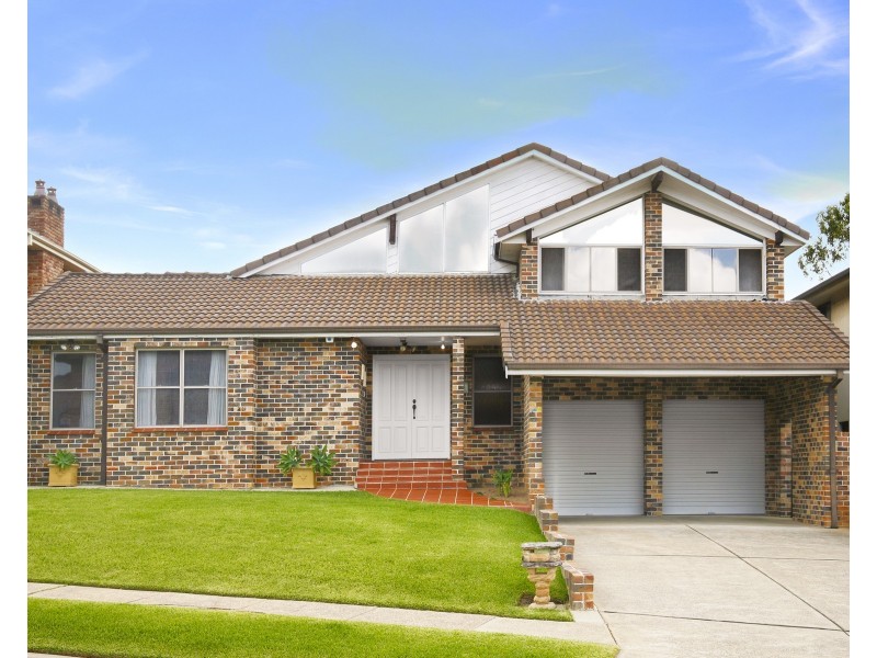 4 Albion Close, Bossley Park NSW 2176